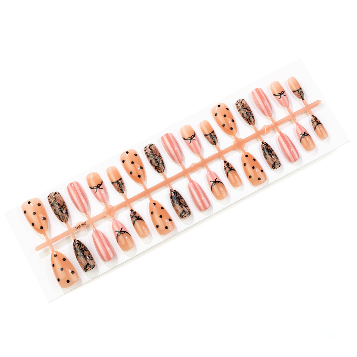 Elegantes von Spitze inspiriertes Press-On-Nagelset Brehn