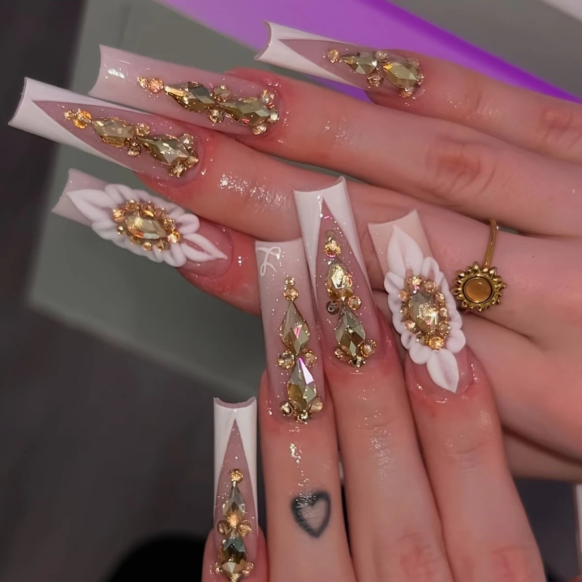 Luxuriöse 3D Kristall-verzierte Nagelverlängerungen Brehn