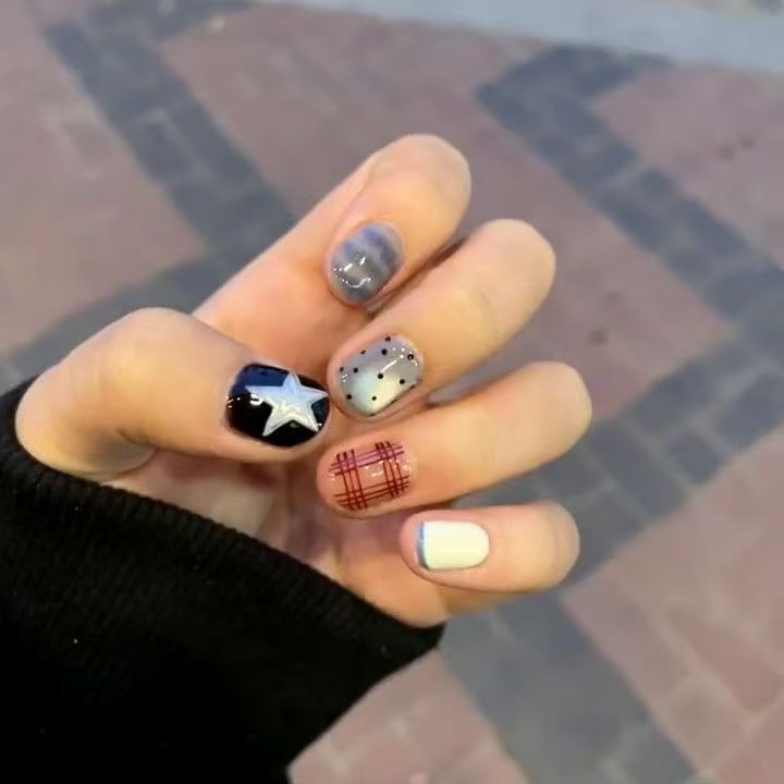 Nail Art Design Brehn