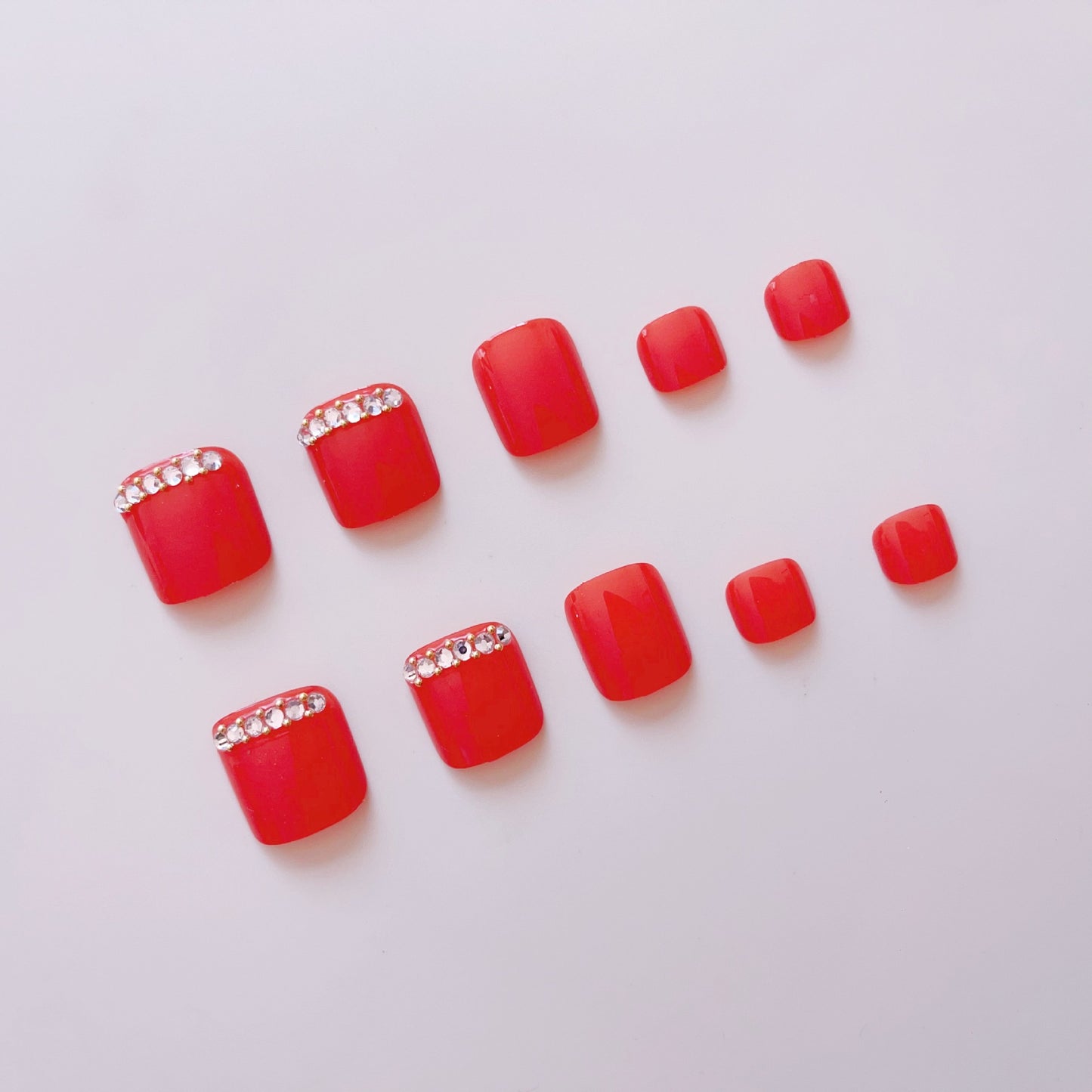 Kunstnagelset mit glitzernden Akzenten und exquisitem Design Brehn