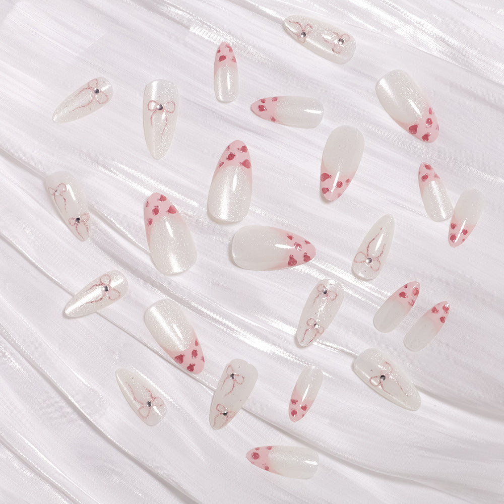 Künstlerisches dekoratives Press-On-Nagelset Brehn