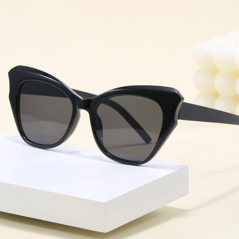 Damen Cat-Eye Sonnenbrille mit extravagantem Verspiegelungsdesign Brehn