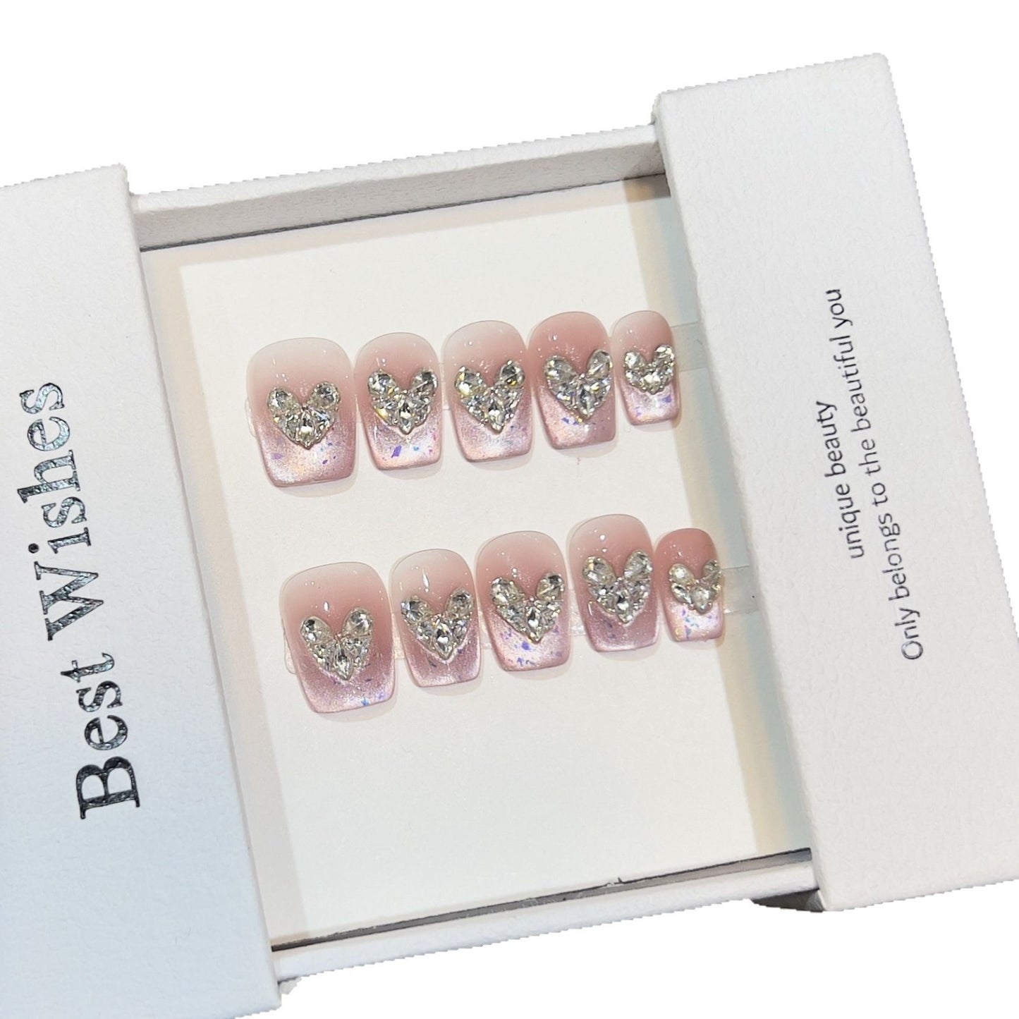 Glamouröser Herz-Akzent Press-On Nagelset Brehn