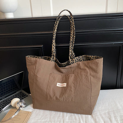 Geräumige Leopard-Print Tragetasche