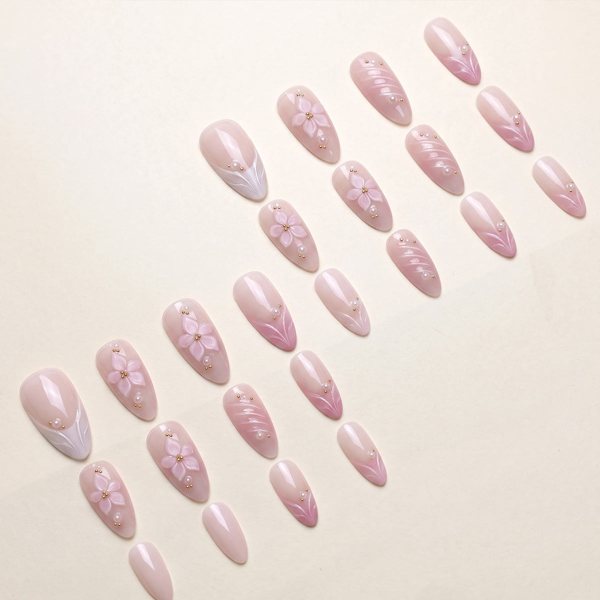 Dekorative Nagelkunst