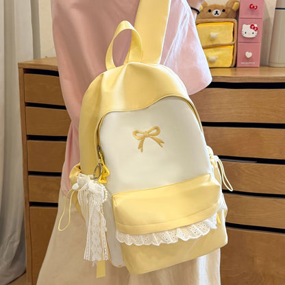 Schleifenverzierte Rucksack