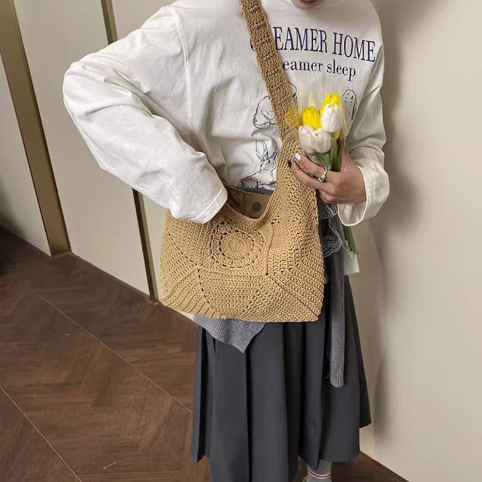 Strukturierte Schultertasche Brehn