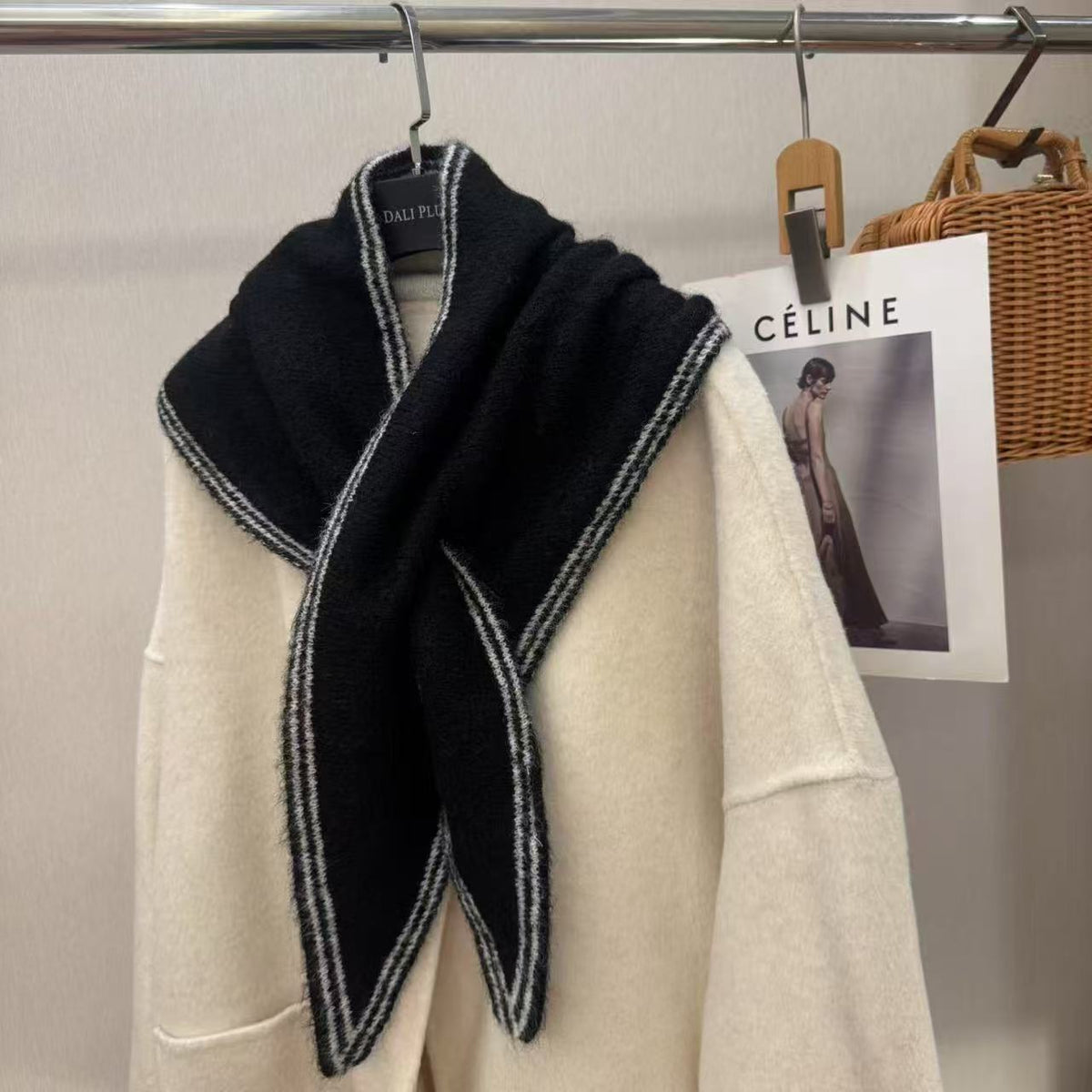 Gemütlicher Strickschal Brehn