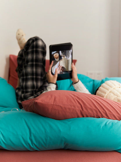 Komfort Ganzjahres-Steppbett mit atmungsaktiver Hohlfaserfüllung und Jersey-Spannbettlaken-Set