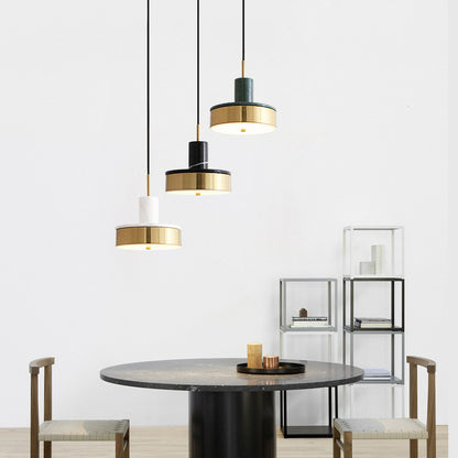 Moderne Marmor- und Goldpendelleuchte