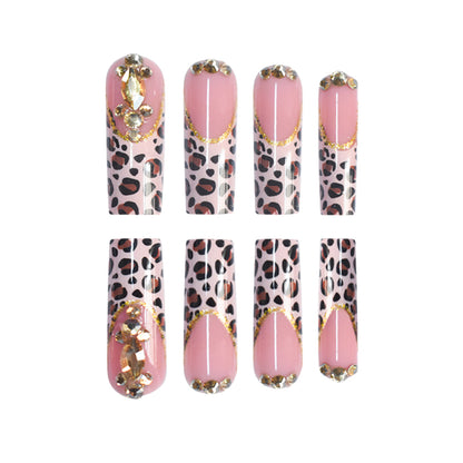 Künstlerisches Leopard-Print Press-On Nageldesign Brehn