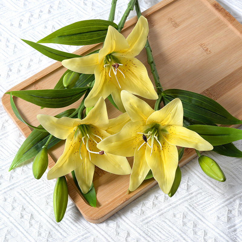 Realistischer künstlicher Lilienstamm