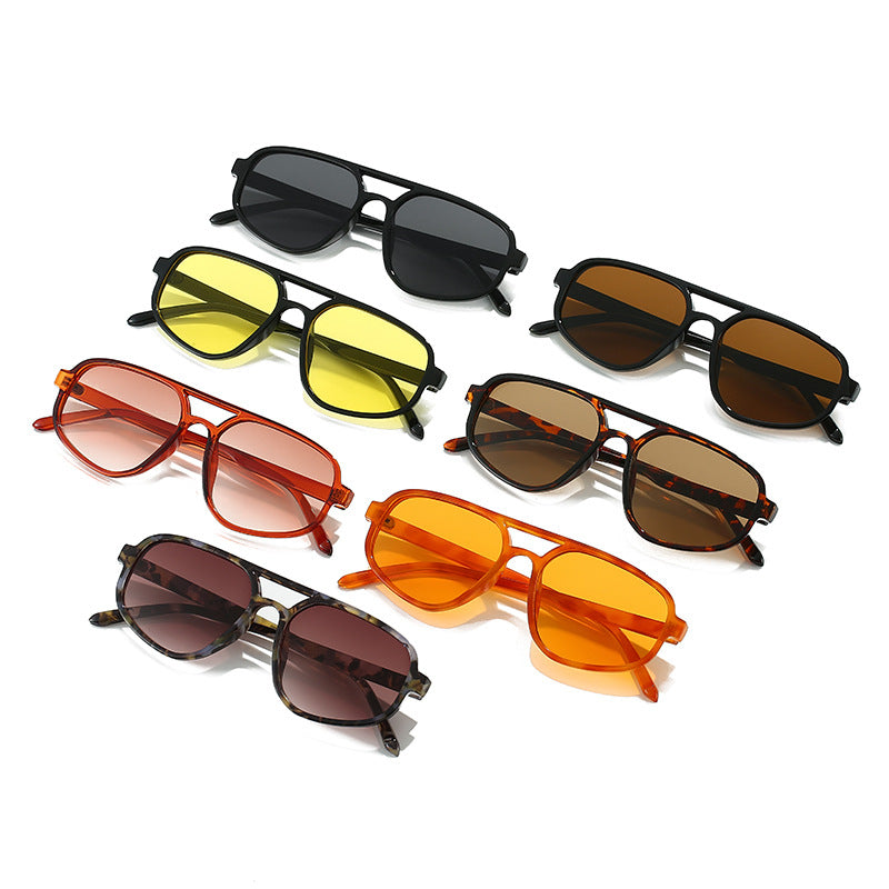 Damen modische Sonnenbrille mit breitem Gestell und UV-Schutz Brehn