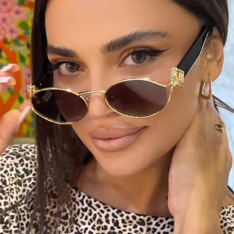 Damen modische Sonnenbrille mit elegantem Metallrahmen und UV-Schutz Brehn