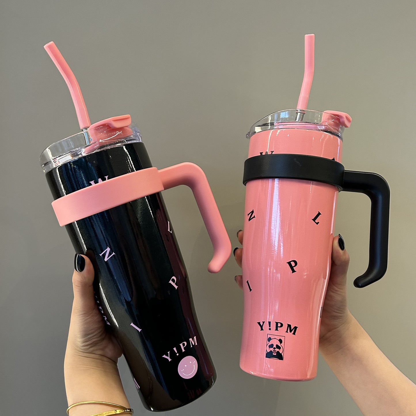 Damen Isolierte Trinkflasche mit integriertem Strohhalm und ergonomischem Griff Brehn
