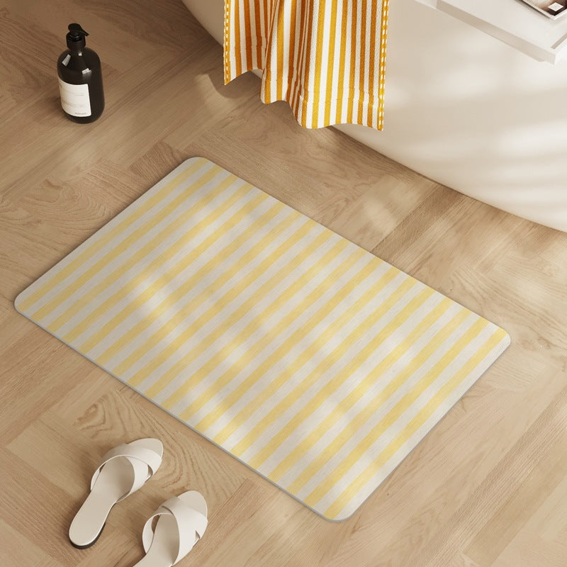 Stylische gestreifte Badematte