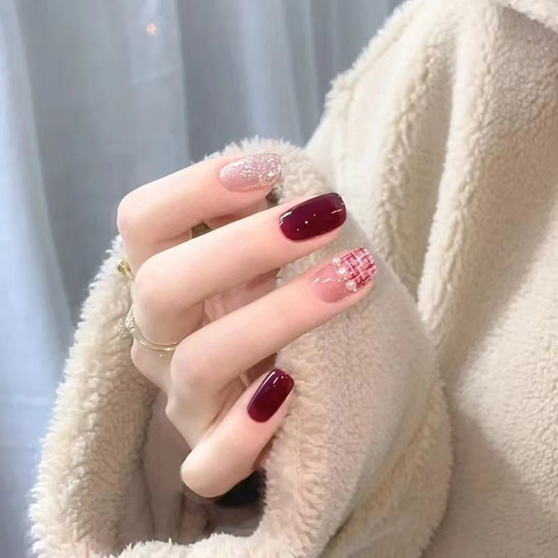 Kunstvoll gestaltete Nagelkunst Brehn