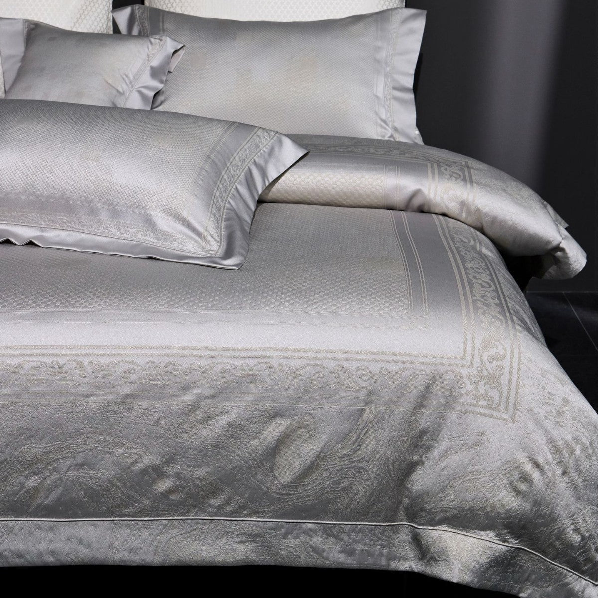 Luxuriöses Jacquard-Satin-Bettbezug-Set mit Kissenbezügen