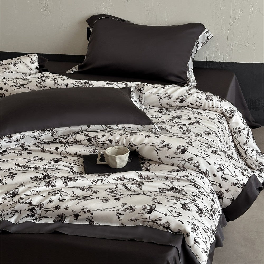 Luxuriöses Satin-Bettwäsche-Set mit floralem Aquarellprint und Satinkante