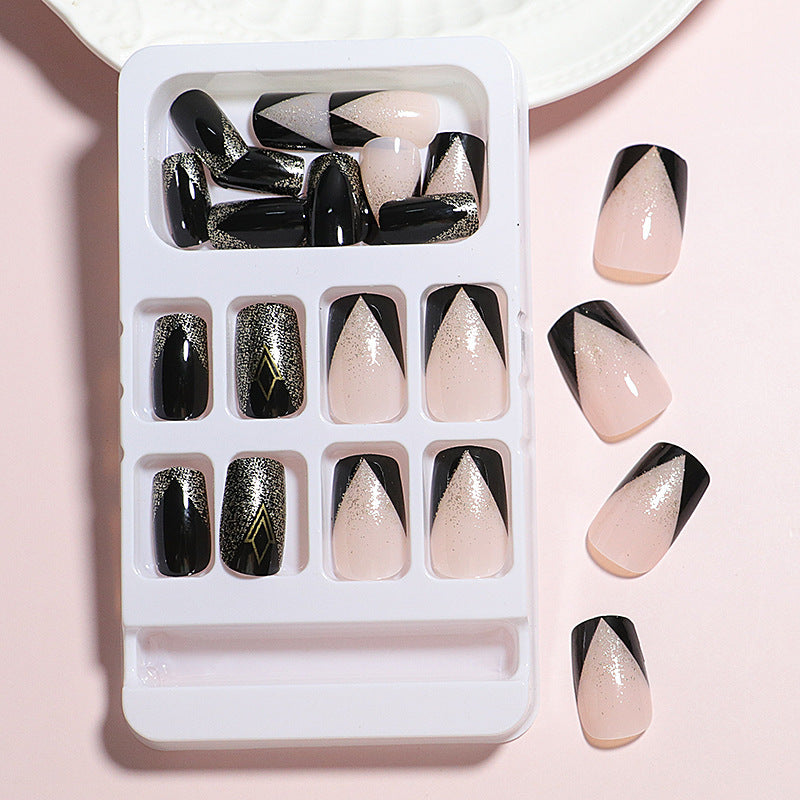 Elegantes Press-On Nagelkunstset mit geometrischem Design Brehn