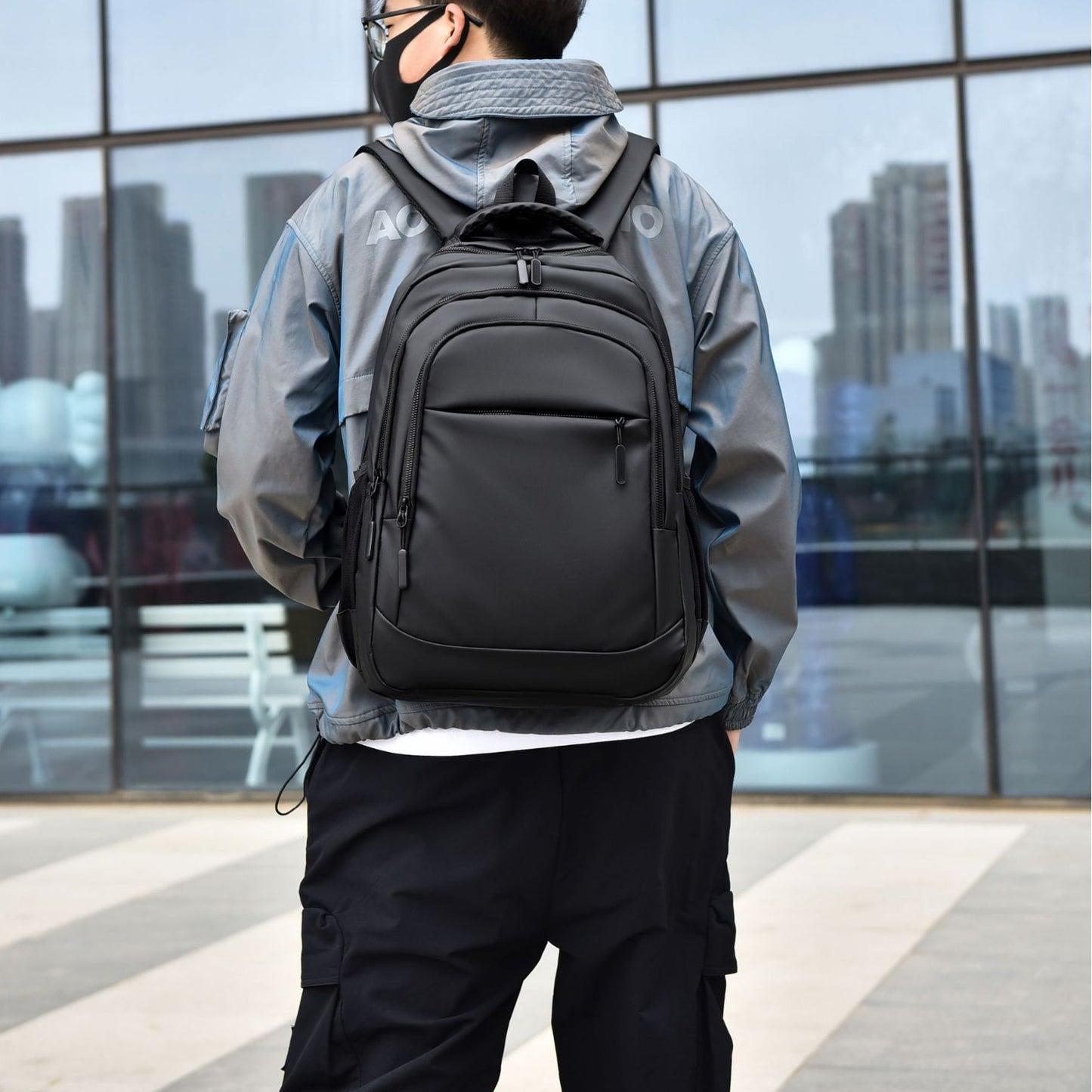 Sleek Utility Laptop Rucksack Brehn