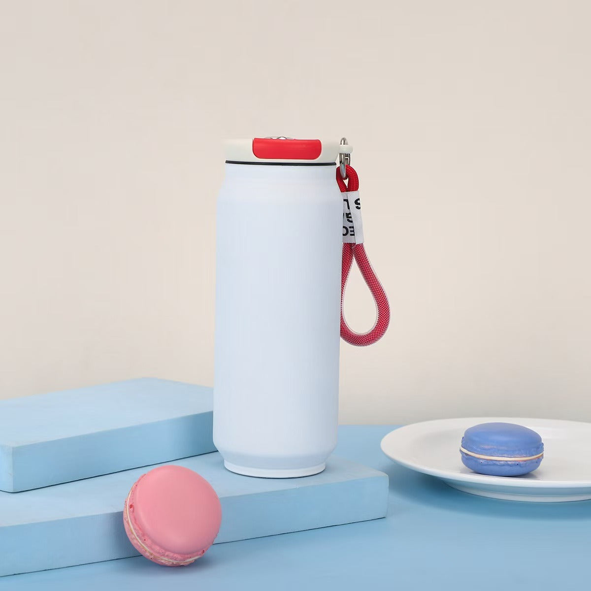 Damen isolierte Wasserflasche mit praktischem Tragegriff Brehn