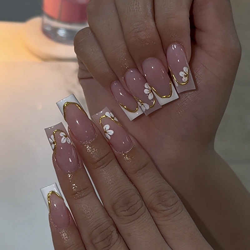 Kunstvolle Premium-Nagelkunst Brehn
