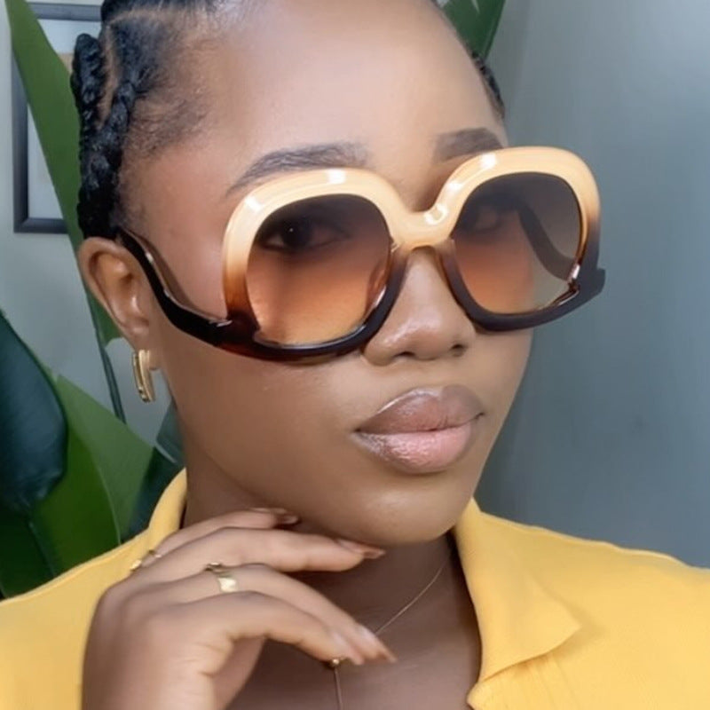 Damen oversized Sonnenbrille mit modischem Design Brehn