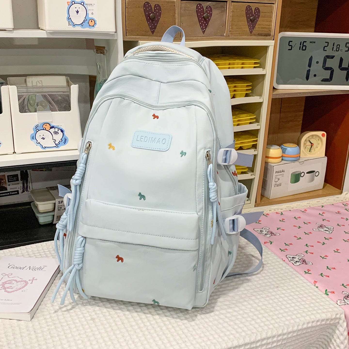 Süßer und funktionaler Multi-Taschen-Schulrucksack