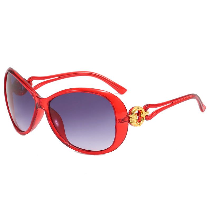 Damen Modische Sonnenbrille mit retro Akzenten Brehn