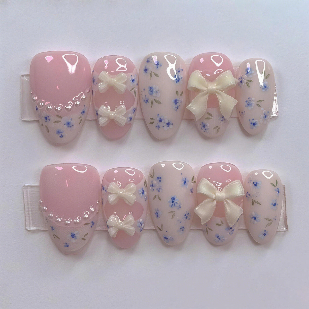 Künstlerisches Florales und Schleifen Press-On Nail Set