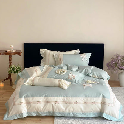 Bestickte Blumenband Baumwollsatin Bettbezug Set mit Kopfkissenrolle & Rüschen Kissenbezügen
