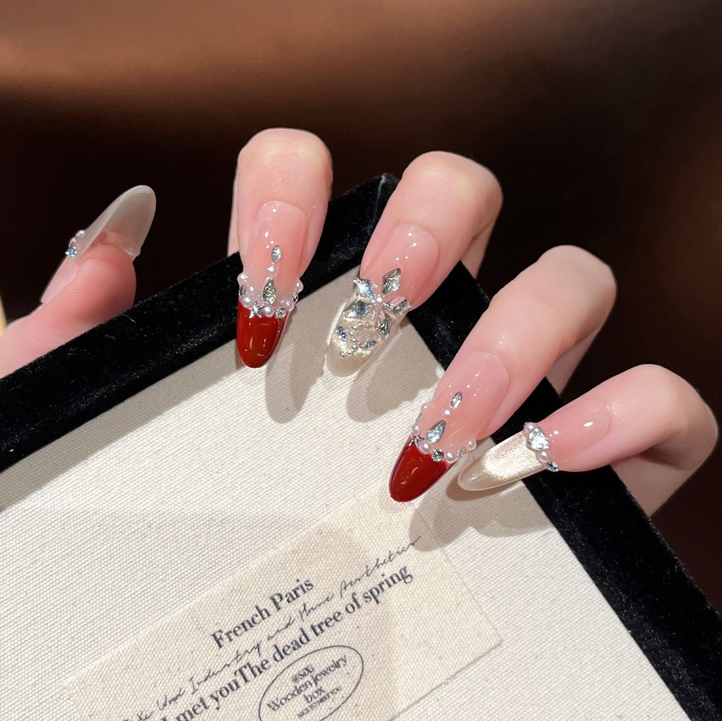 Künstlerische Glamour Press-On Nagelverlängerungen Brehn