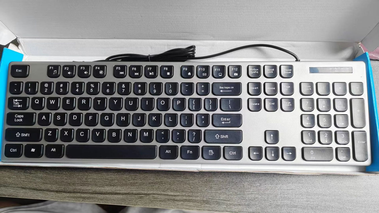 Kabelgebundene Multimedia-Tastatur mit Ergonomischem Design Brehn