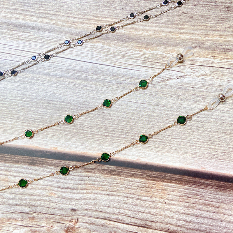 Elegante Schmuckhalterkette mit Onyx-Perlen Brehn