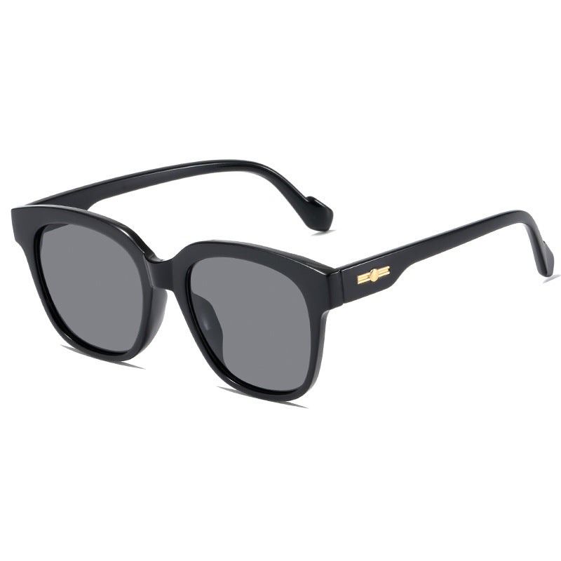 Damen klassische Sonnenbrille mit modernem Oversized-Rahmen Brehn