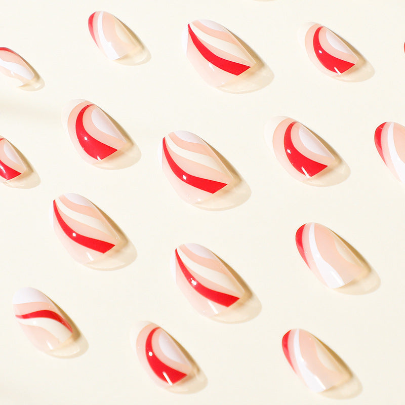 Künstliche Nagelkunst mit modernem Design Brehn