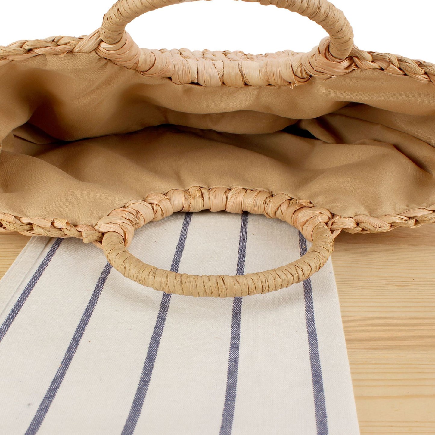 Handtasche Aus Geflochtenem Naturmaterial mit Elegantem Rundgriff Brehn