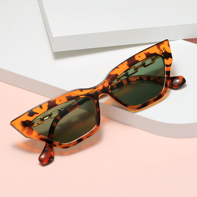 Damen edgy Katzenaugen-Sonnenbrille mit goldenen Details Brehn