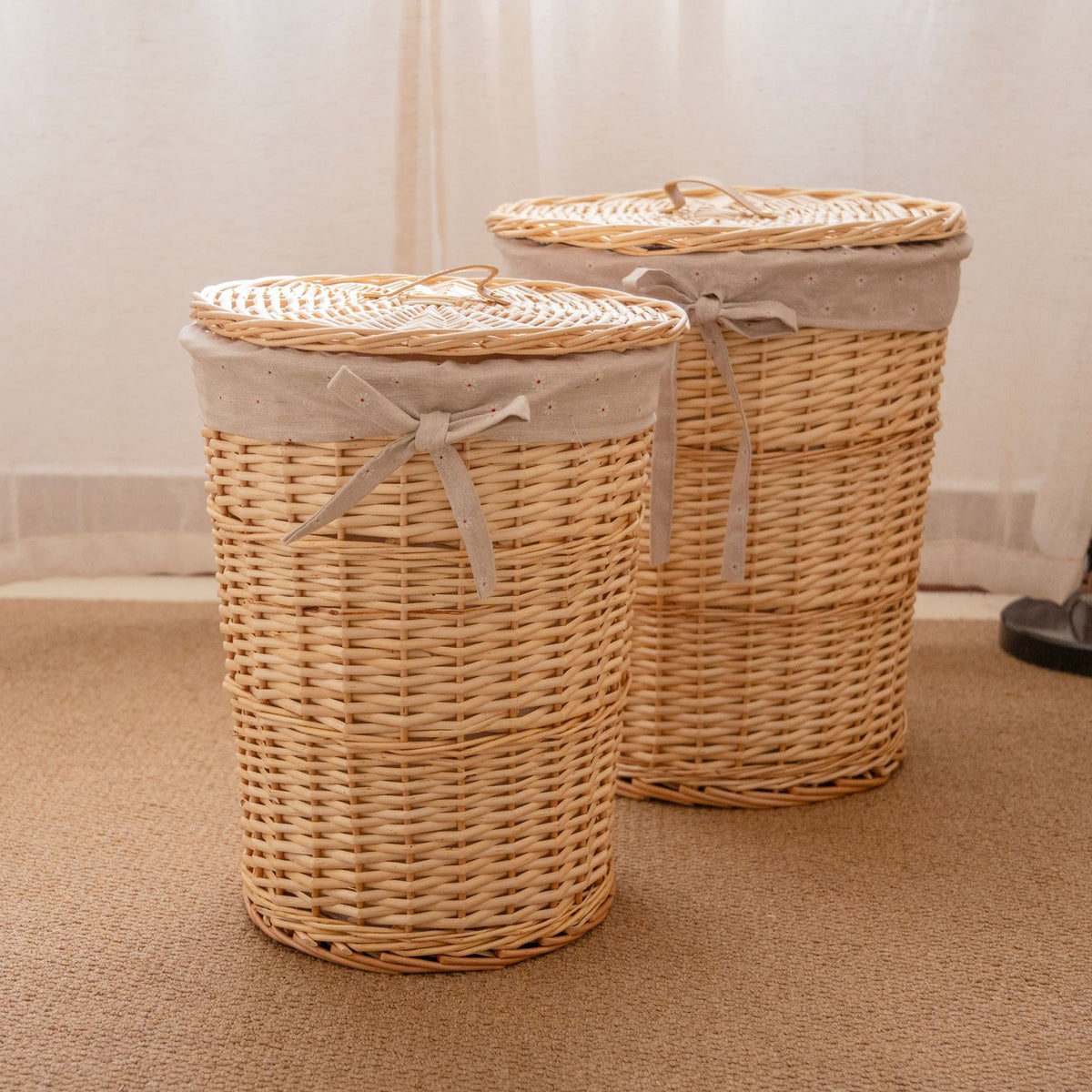 Eleganter Wäschekorb Aus Geflochtenem Rattan Brehn