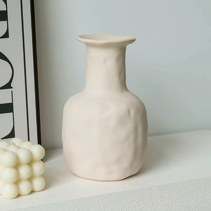 Abstrakte zeitgenössische Keramikvase