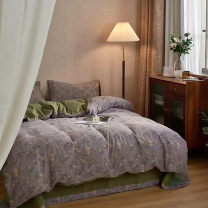 Wendbares Bettwäsche-Garnitur-Set aus Baumwoll-Leinen mit zartem Blumenprint und gesteppter Decke