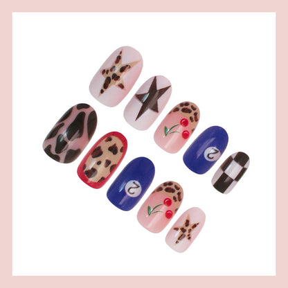Kreatives Kunstnagelset mit trendigen Tiermustern und bunten Akzenten Brehn
