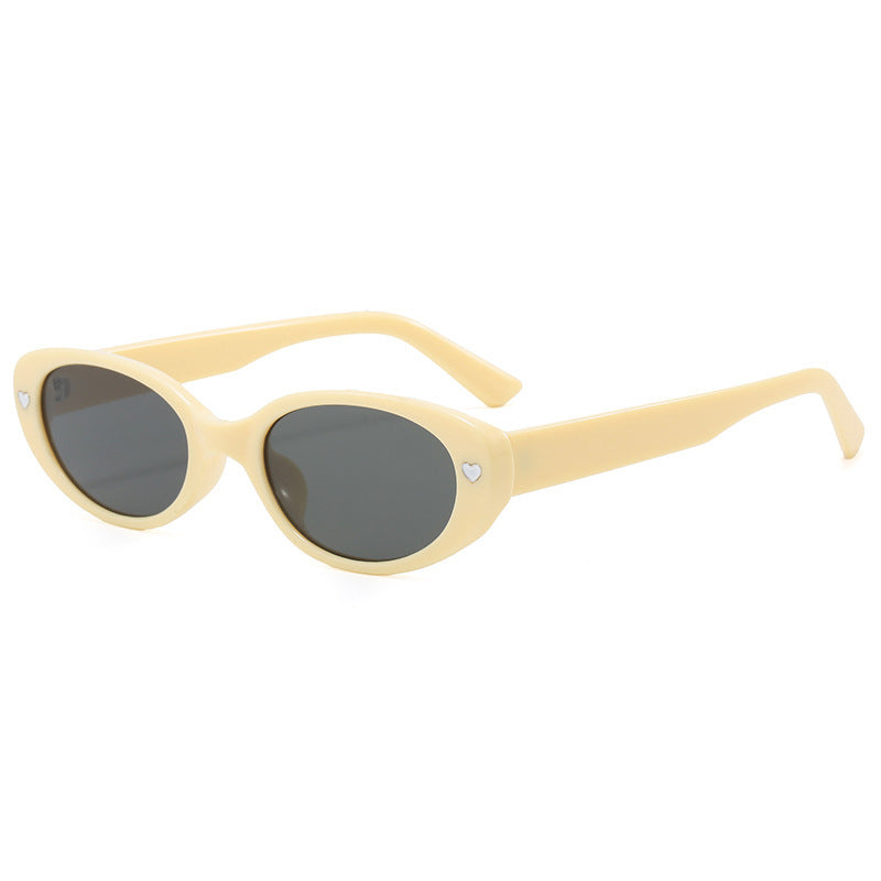 Chic Herz-geschmückte Katzenaugen-Sonnenbrille Brehn
