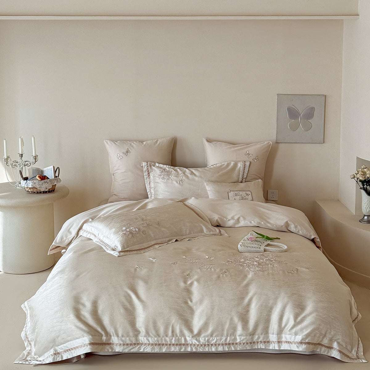 Bestickte Satin-Mischung Bettdeckenbezug Bettwäsche Set mit Rüschensaum und dekorativen Kissenbezügen