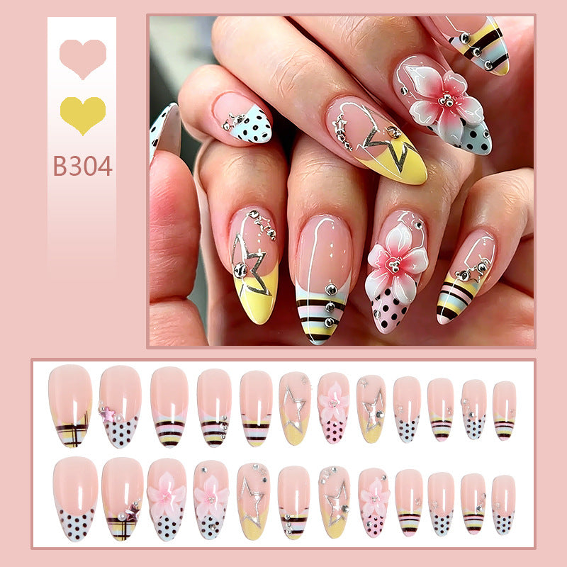 DIY Kunstnägel Set mit bunten Designs und natürlichen Akzenten Brehn
