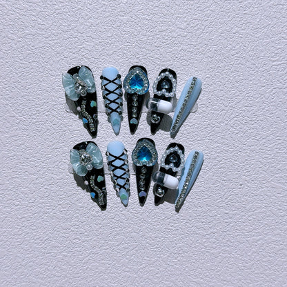 Glamouröse Nagelkunst Verlängerungen