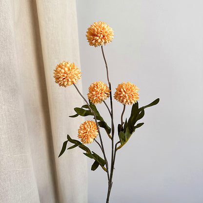 Lebensechter dekorativer Blumenstiel