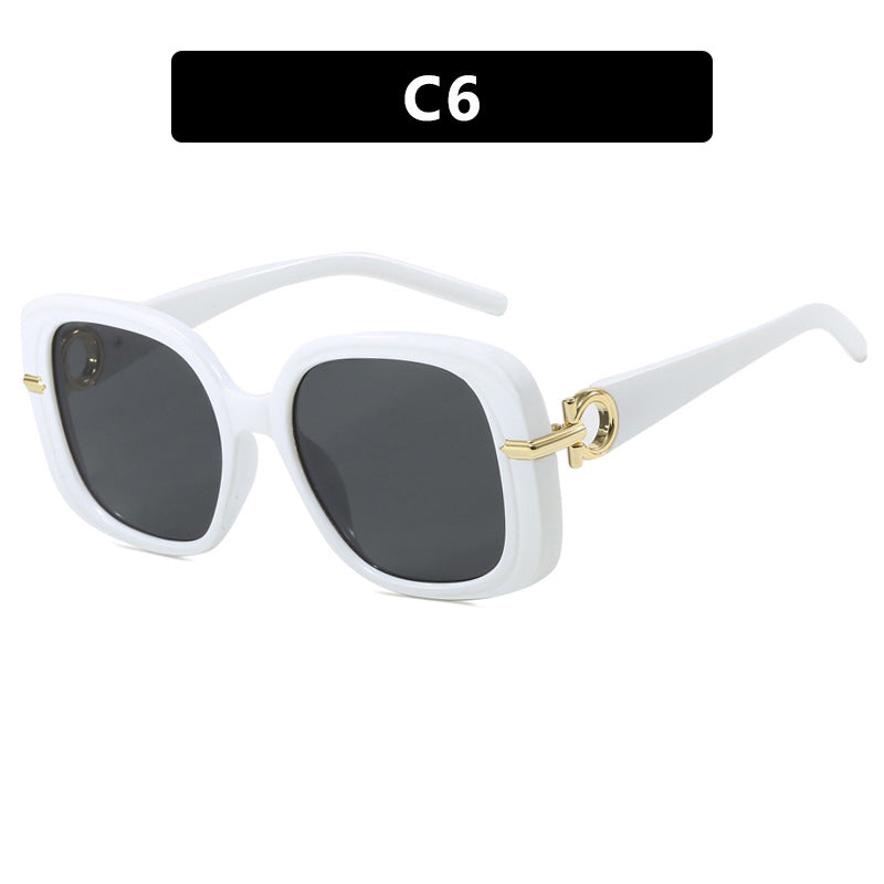 Damen quadratische Sonnenbrille mit luxuriösem Metallakzent Brehn