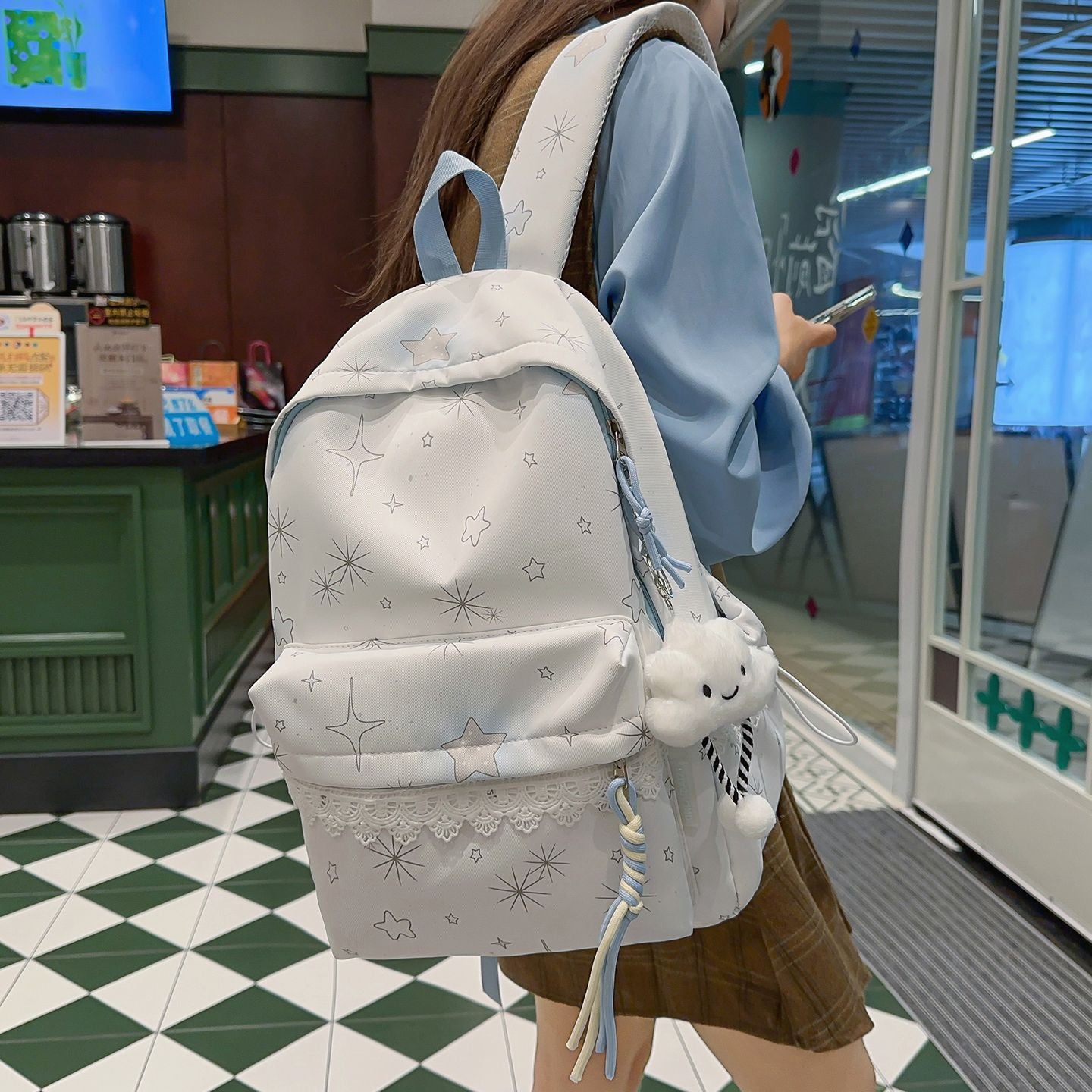 Rucksack mit Verträumtem Sternenmotiv und Praktischen Funktionen Brehn